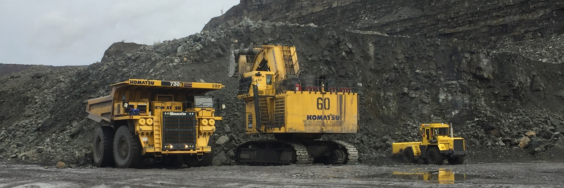 Diesel Testing mine site diggers and trucks banner image